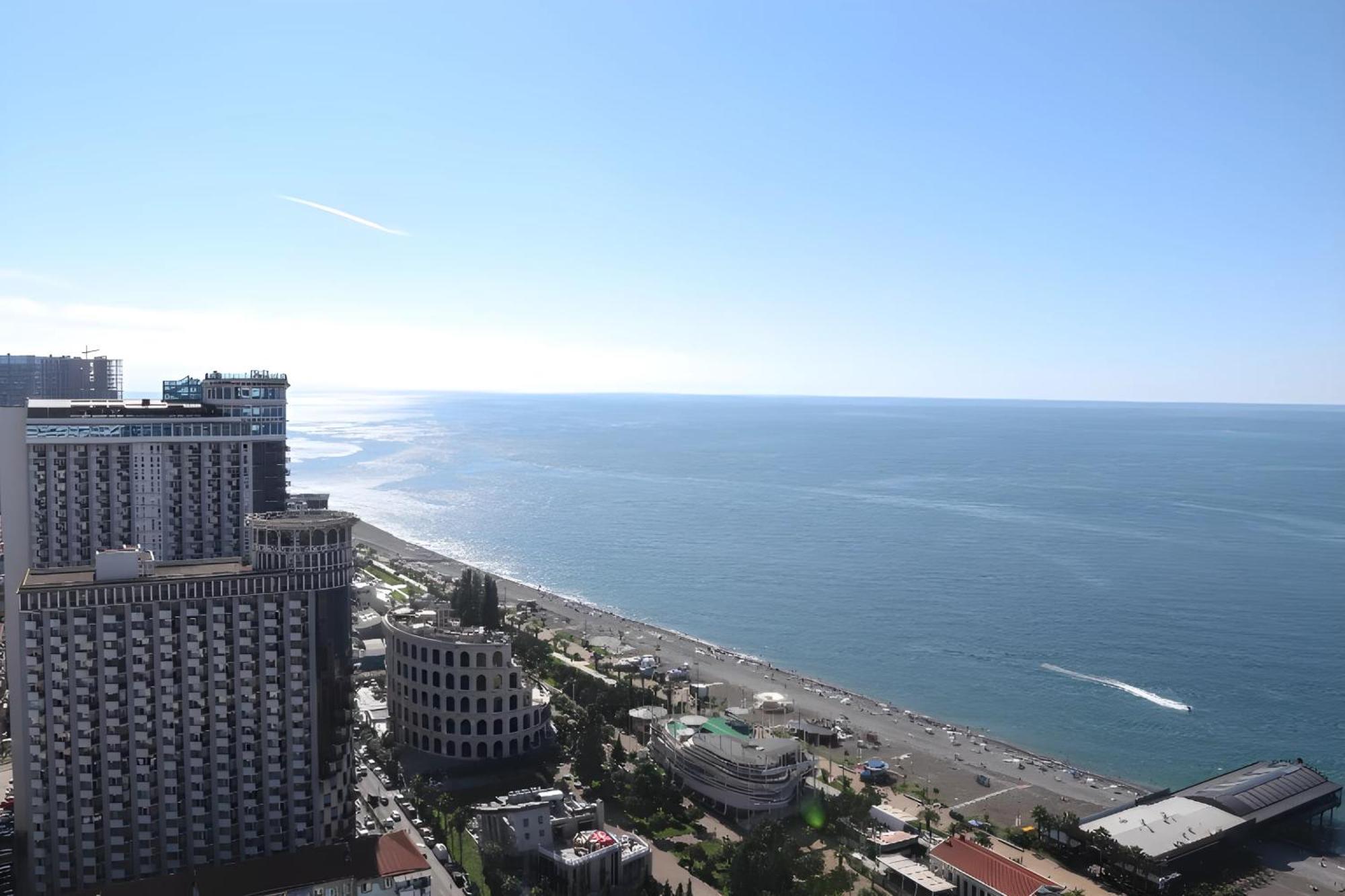 Luxury Orbi City Sea View Aparthotel Batumi Exterior photo
