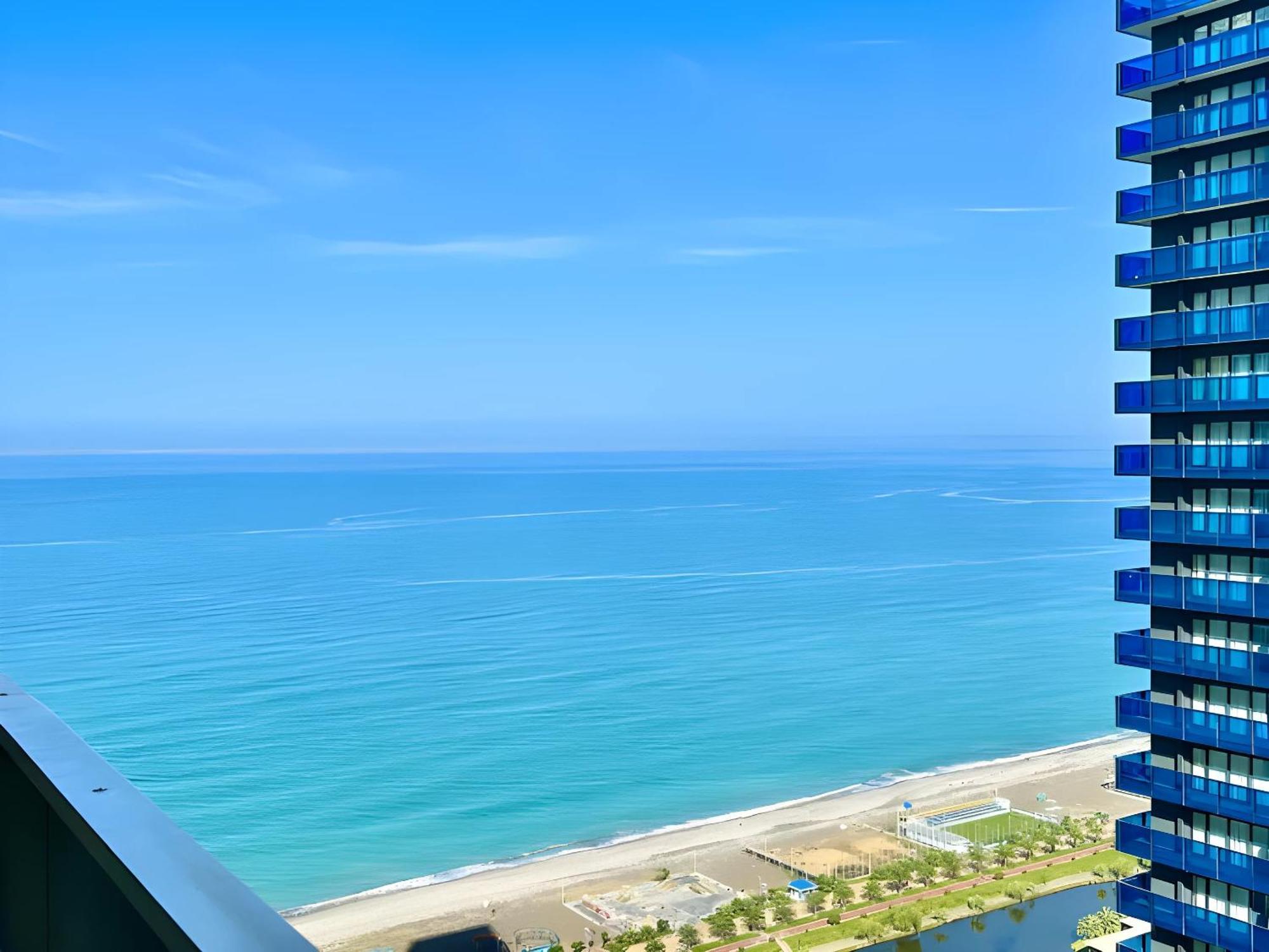 Luxury Orbi City Sea View Aparthotel Batumi Exterior photo