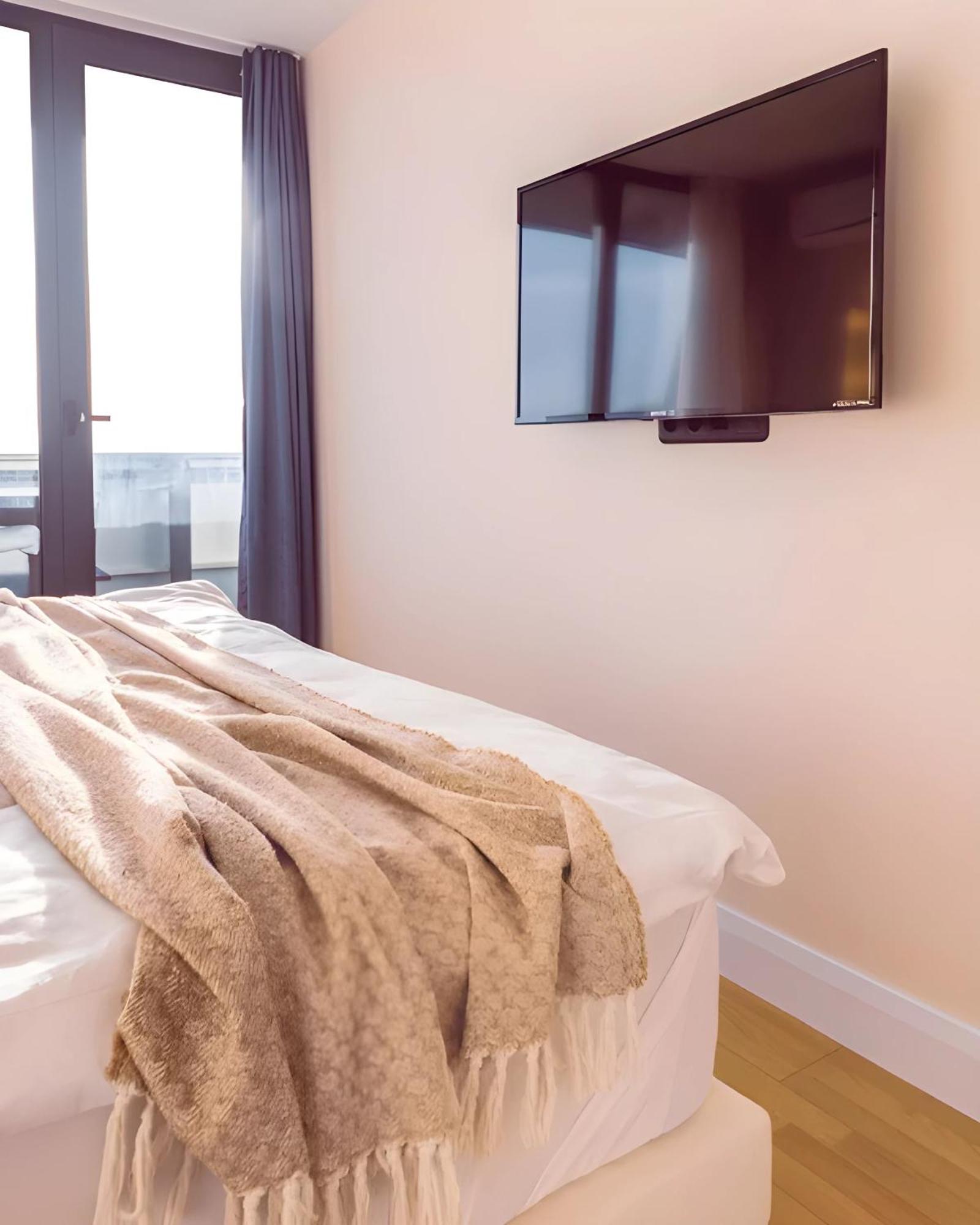 Luxury Orbi City Sea View Aparthotel Batumi Exterior photo